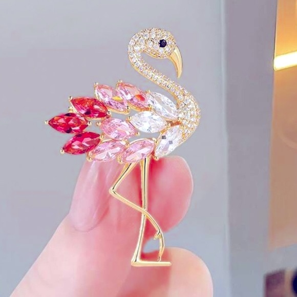 Pink & Gold Flamingo Animal Pin Brooch For Coats, Suit Jackets, Blazers etc NWT - Picture 3 of 4